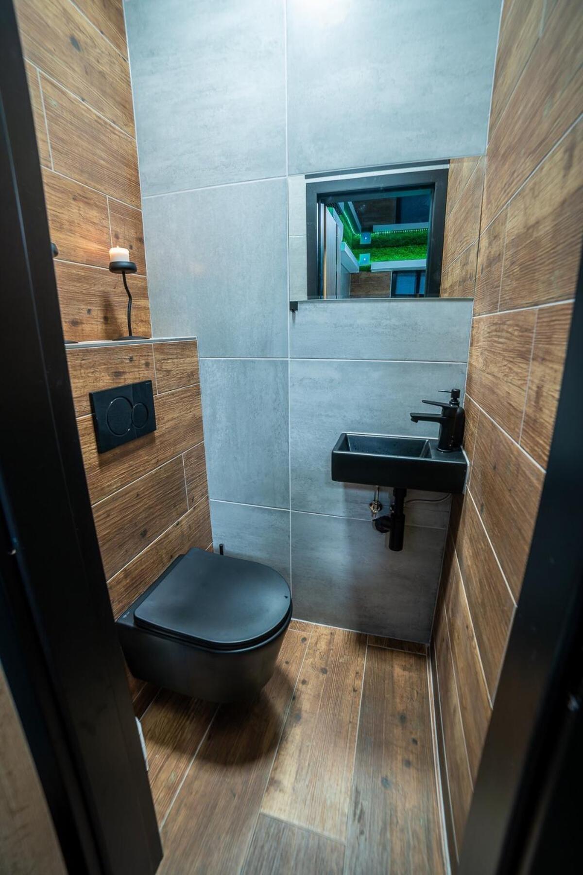 Wellness & Penzion, Laudom Apartment